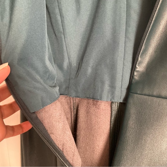 Ann Taylor Green Faux Leather Short Sleeve Dress Fall Christmas Holiday Size 4 - Picture 7 of 16